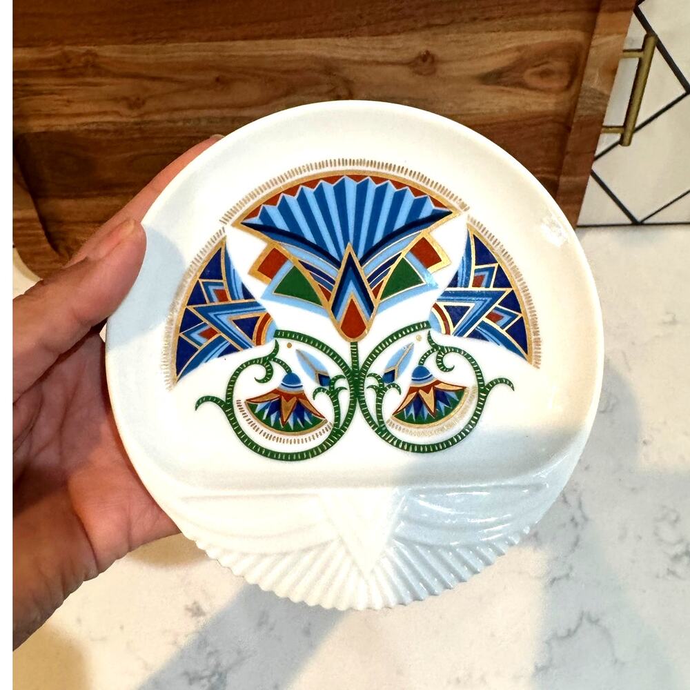 vintage Elizabeth Arden "Treasures of the Pharaohs" trinket tray Egyptian motifs